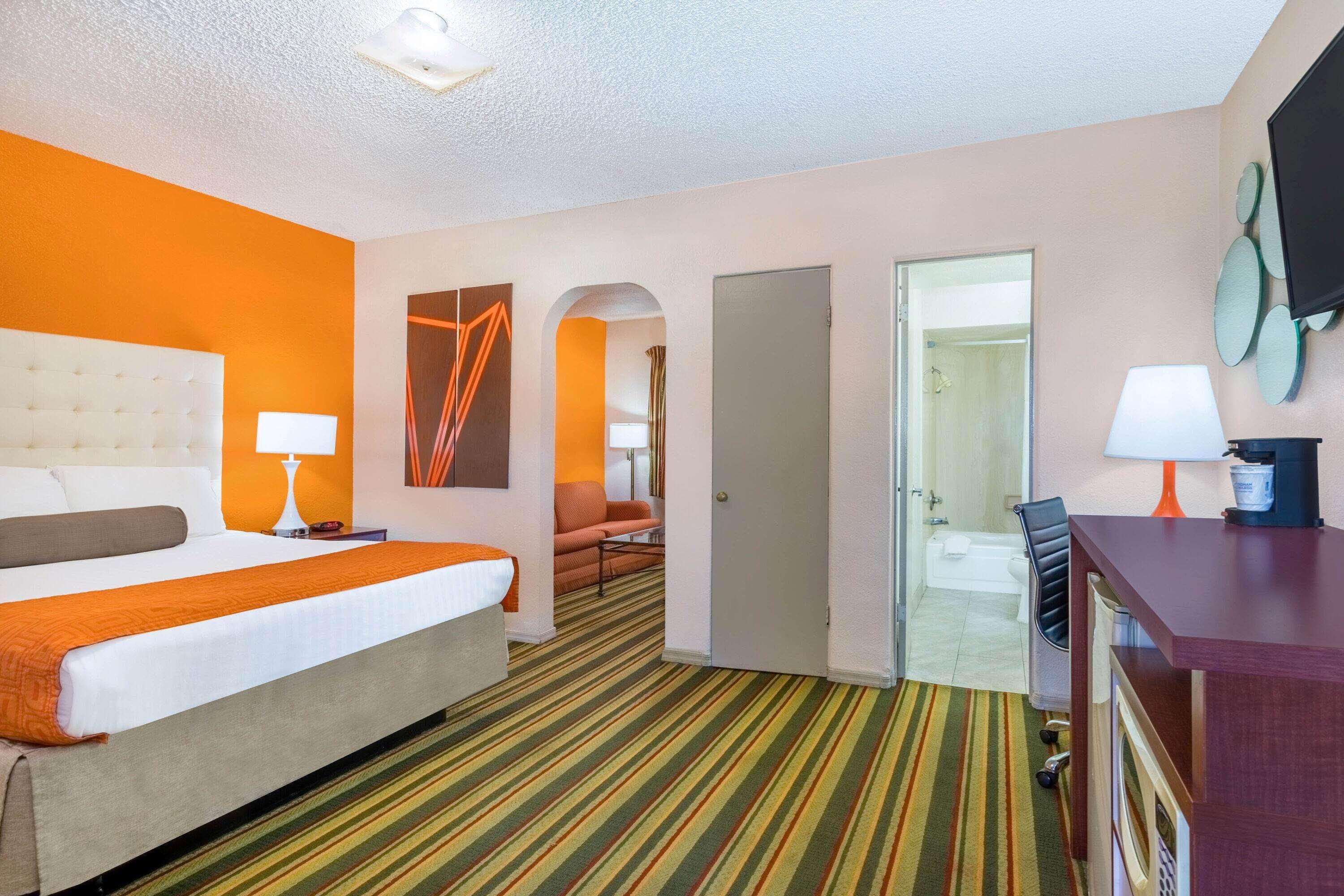 Howard Johnson By Wyndham Phoenix Airport/Downtown Area Extérieur photo