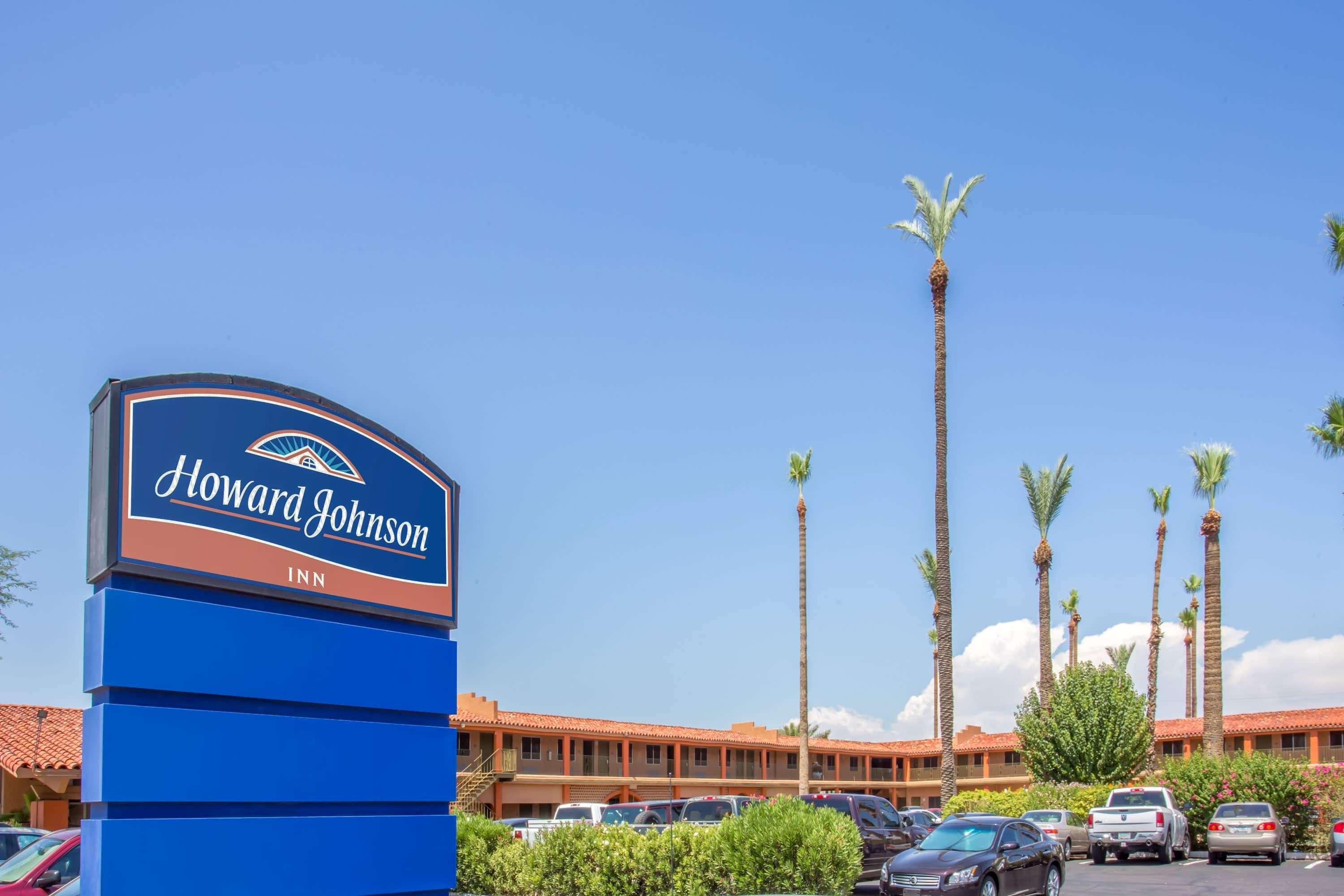 Howard Johnson By Wyndham Phoenix Airport/Downtown Area Extérieur photo