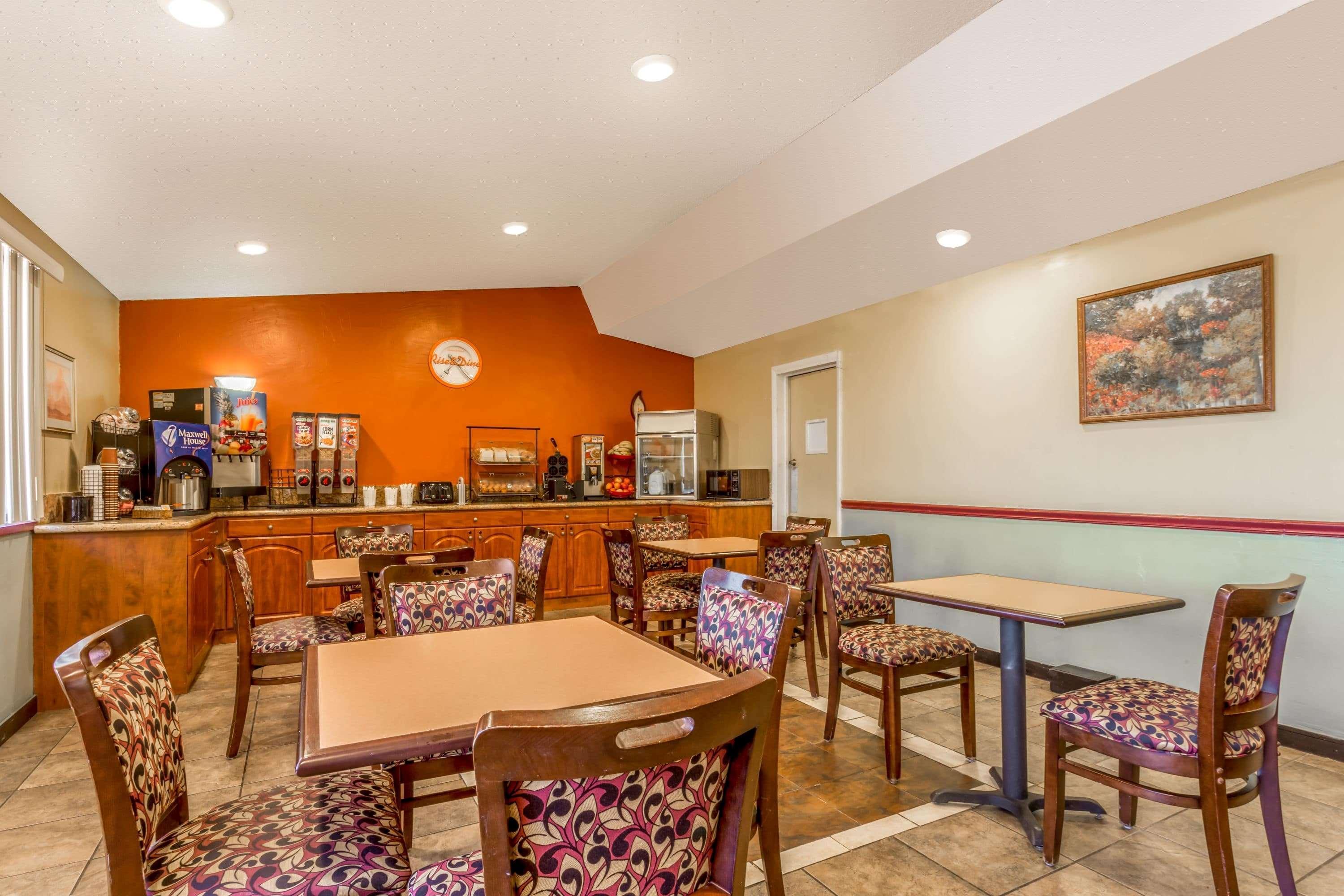 Howard Johnson By Wyndham Phoenix Airport/Downtown Area Extérieur photo