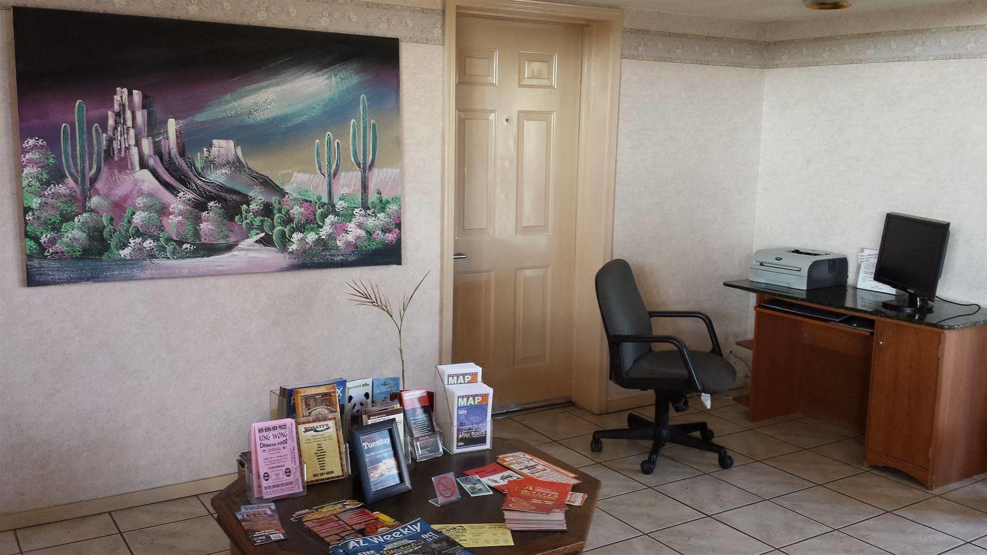 Howard Johnson By Wyndham Phoenix Airport/Downtown Area Extérieur photo